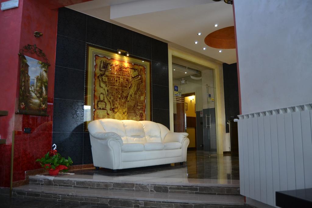 La Villa Guest House Capitignano Exterior photo